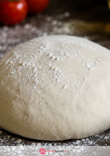Ciasto na pizzę – włoski przepis na lekkie i elastyczne ciasto